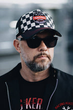 Indlæs billede til gallerivisning Trucker-kasket 'Racing Kulture' i sort: One Size 🍋