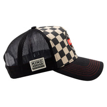 Indlæs billede til gallerivisning Trucker-kasket 'Racing Kulture' i sort: One Size 🍋