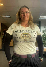 Indlæs billede til gallerivisning Royal Kitten Club - Offwhite t-shirt ☘️❤️