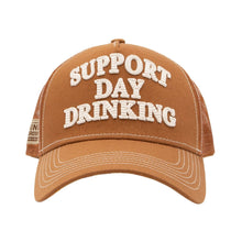 Indlæs billede til gallerivisning Trucker Cap 'Support Day Drinking' i brun: One Size 🍋