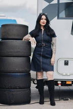 Indlæs billede til gallerivisning Denimkjole 'Racing Queen' i mørkeblå
