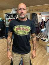 Indlæs billede til gallerivisning Mopar 🌻