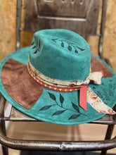 Indlæs billede til gallerivisning Handmade design Stjerneudskæringshat: Teal 🍋
