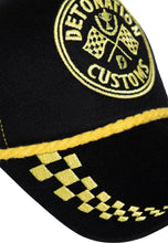 Indlæs billede til gallerivisning Trucker Cap «Detonation Customs»: Sort / En størrelse
