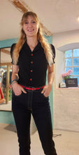 Indlæs billede til gallerivisning Sally Cherry Skjorte - Sort ☘️
