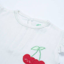 Indlæs billede til gallerivisning T-shirt + musselinbukser 🍒
