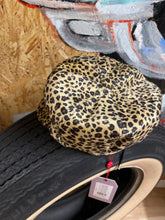 Indlæs billede til gallerivisning Olga cap - leopard print
