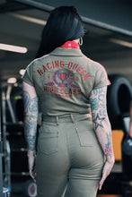 Indlæs billede til gallerivisning Overall 'Racing Queen' - olivengrøn 🍒
