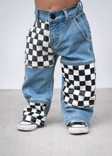 Indlæs billede til gallerivisning Ternet Patch Baggy Jeans
