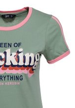 Indlæs billede til gallerivisning 'Queen Of Fucking Everything' ☘️
