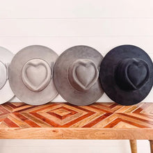 Indlæs billede til gallerivisning Workshop - ❤️hat
