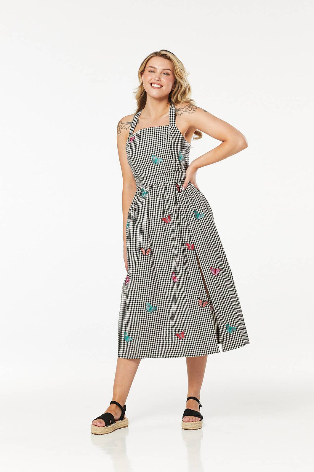 Luanni Midi Gingham Te-kjole med Broderi
