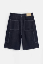 Indlæs billede til gallerivisning Demin shorts - loose fit
