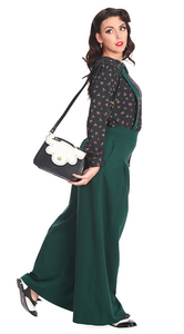Scalloped Taske