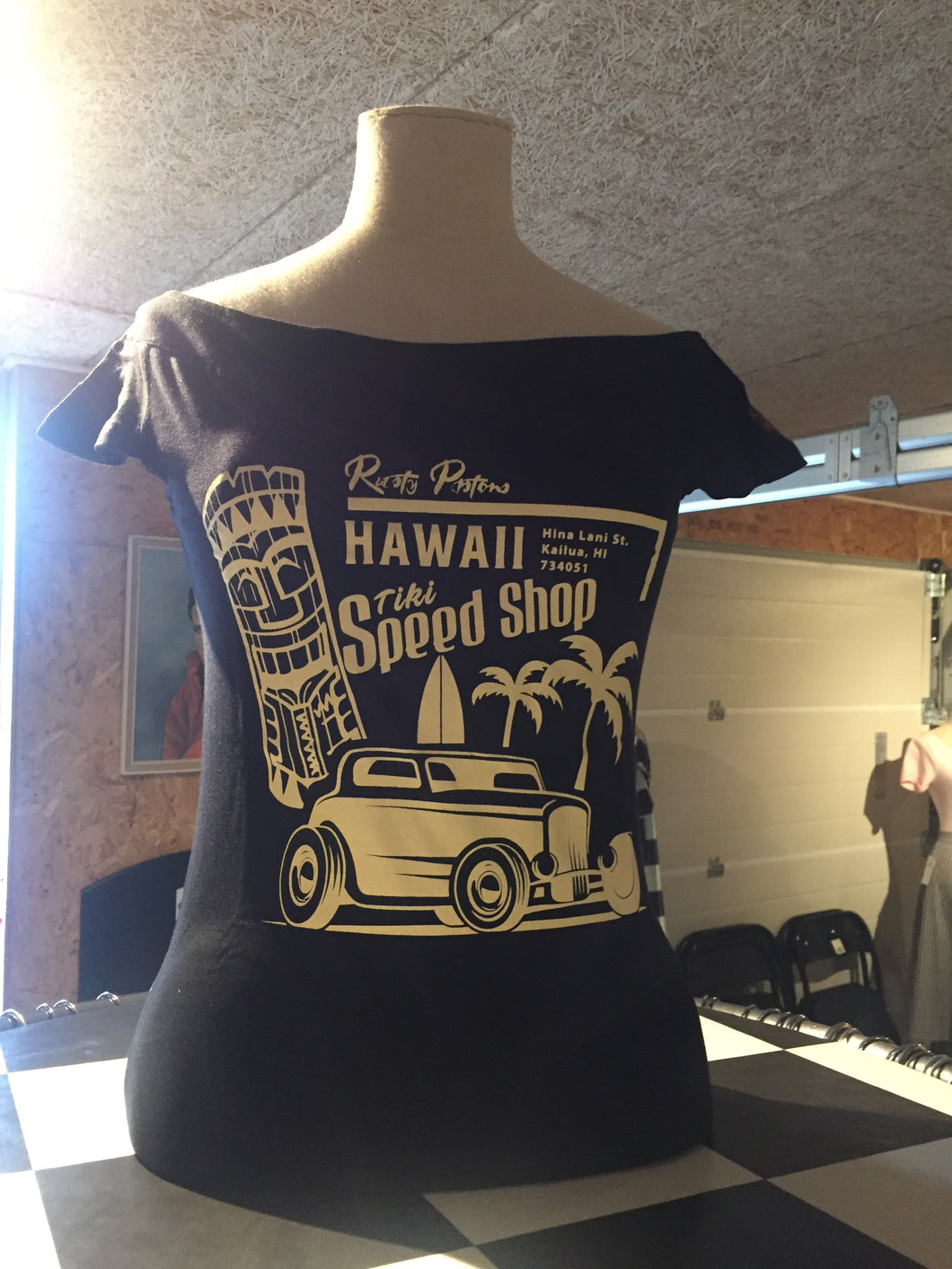 Hawaii top