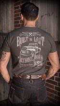 Indlæs billede til gallerivisning Built to last -t-shirt grå
