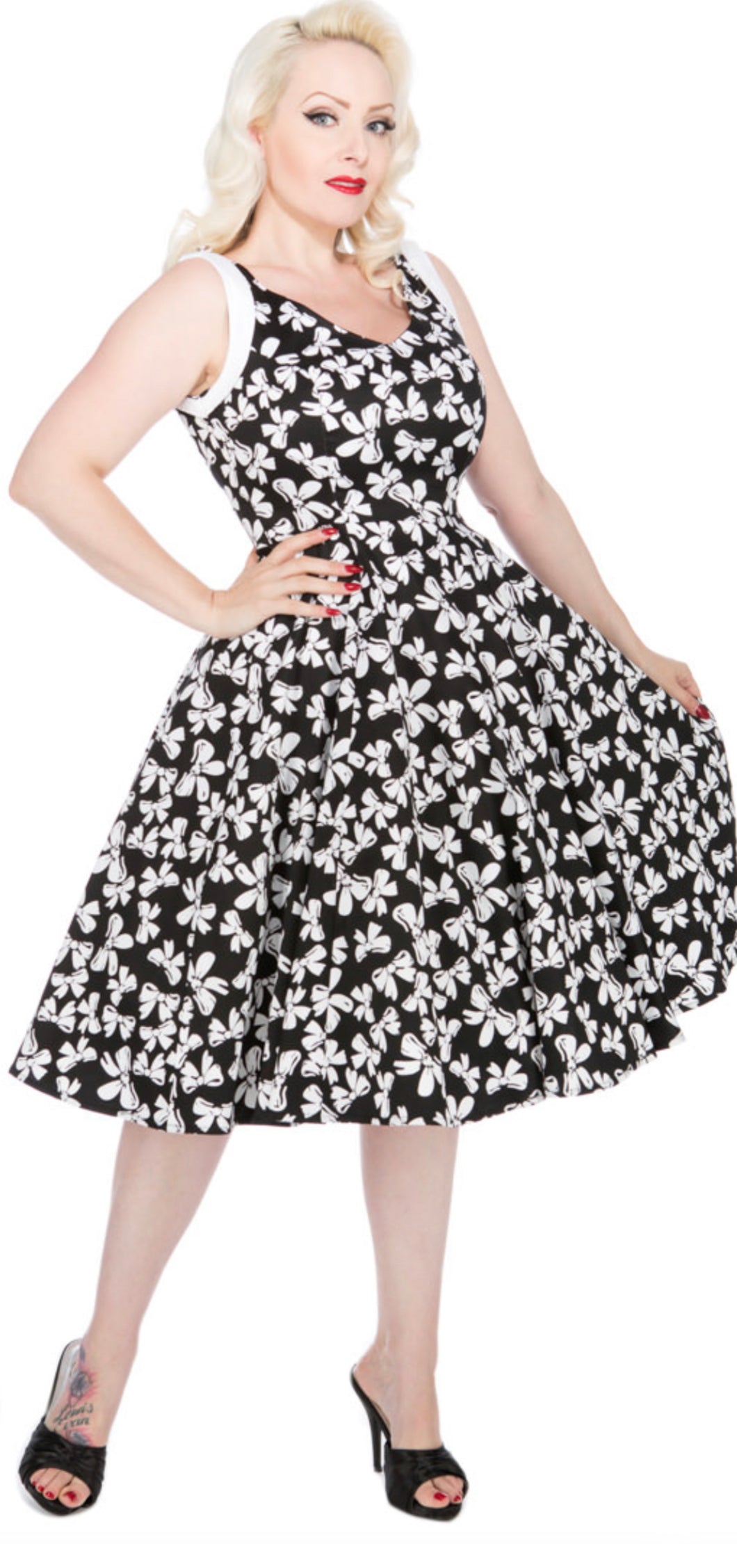 Bow Black and White - kjole