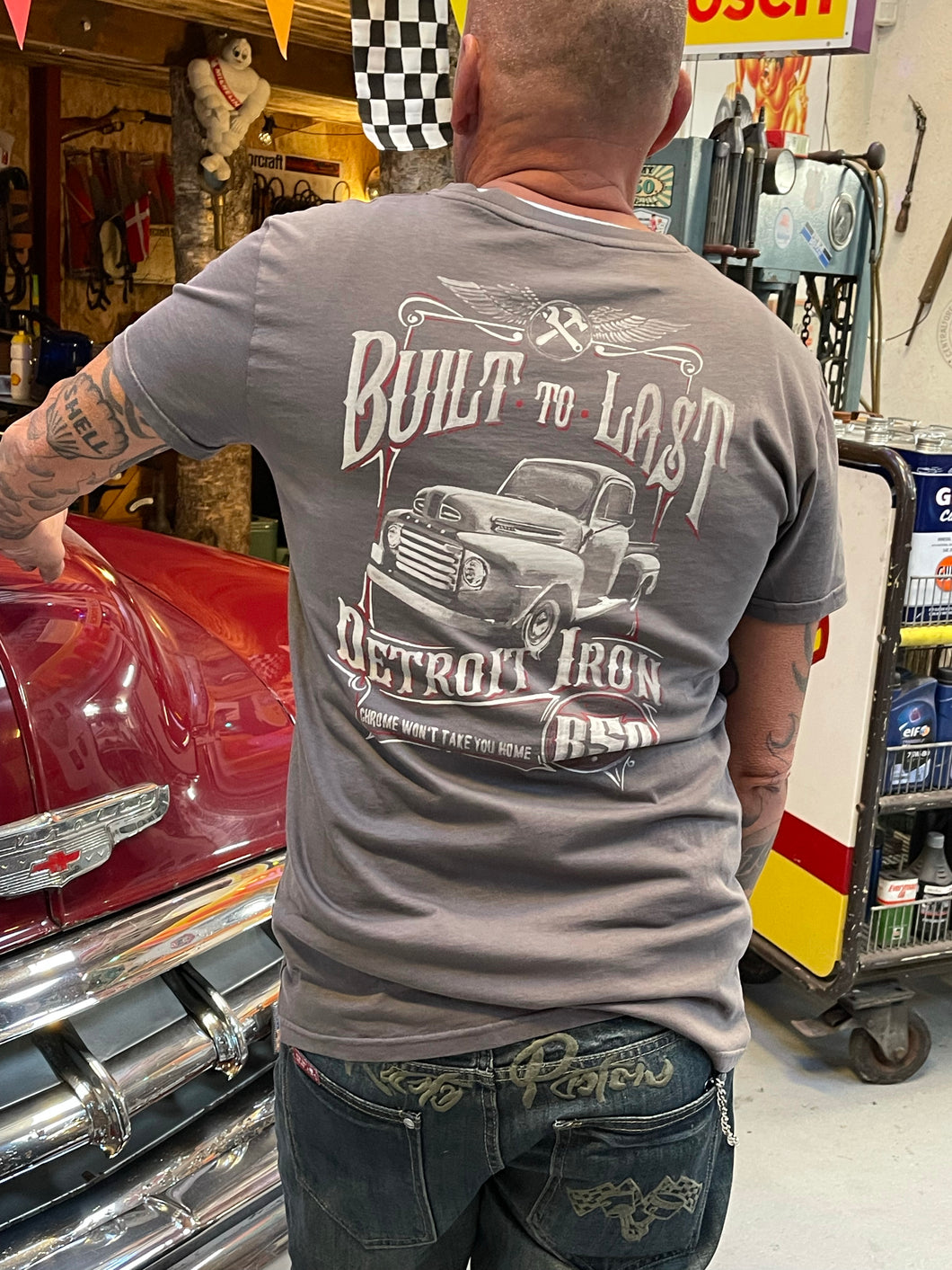 Built to last -t-shirt grå
