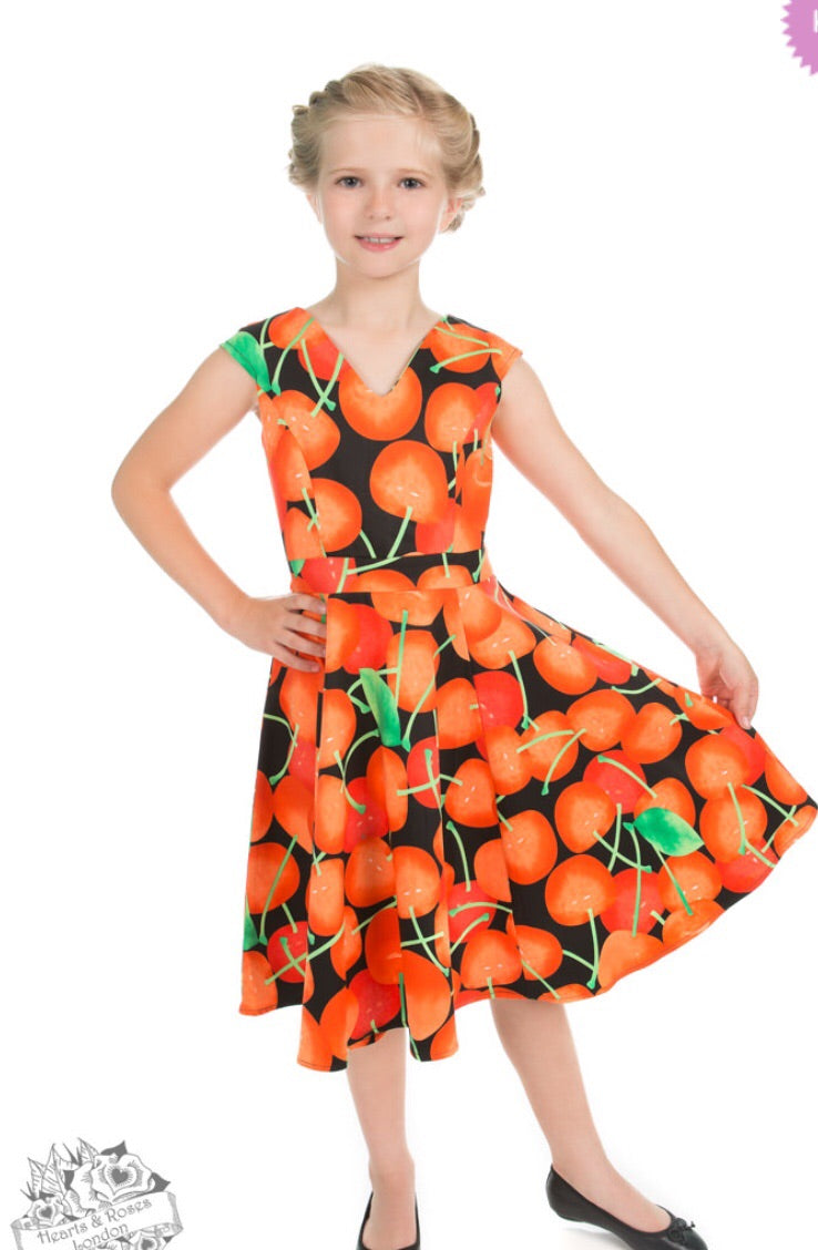 Sort med orange kirsebær