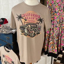 Indlæs billede til gallerivisning California Besch’n - T-Shirt
